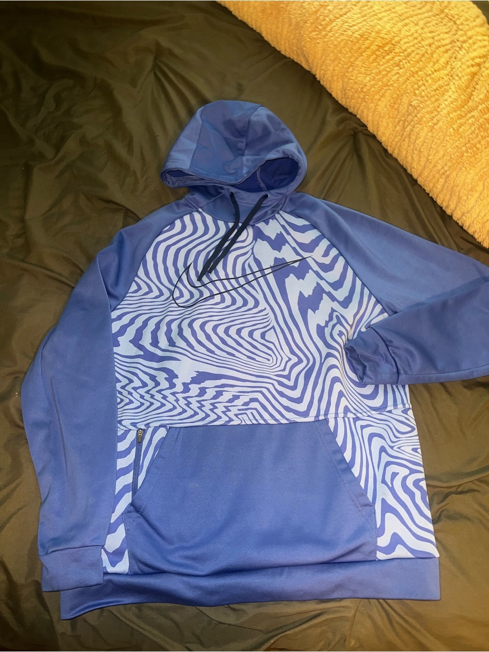 Nike Graphic Hooded Pullover